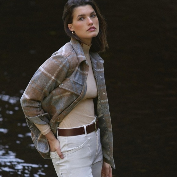 BLANKNYC Plaid Mountain High Shirt Jacket - Picture 5 of 15